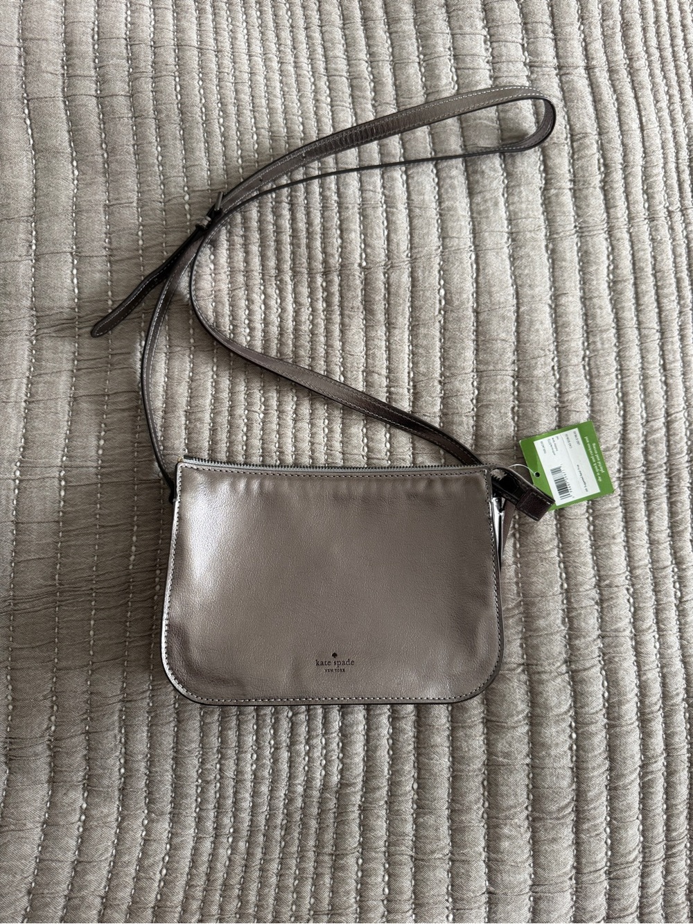 KATE SPADE NWT, PEWTER METALIC LEATHER WOMENS CROSSBODY BAG